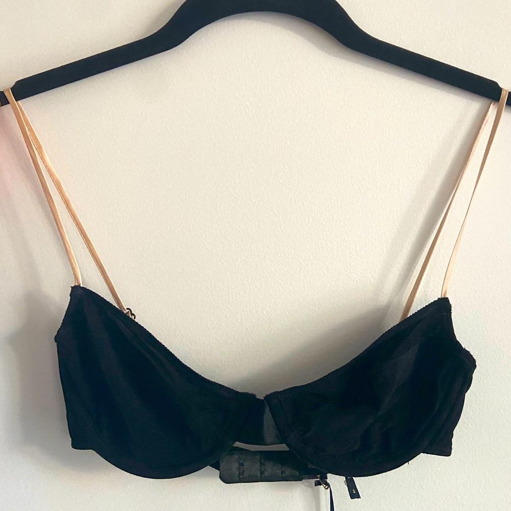 Black silk Kiki de Montparnasse bra.